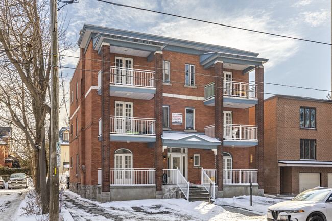 68 Somerset St W in Ottawa, ON - Building Photo - Primary Photo