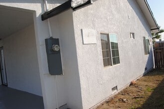 506 Lincoln Ave in Bakersfield, CA - Building Photo - Building Photo