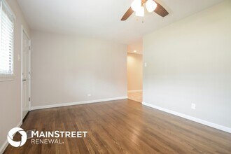 1290 Aspen Dr in Florissant, MO - Building Photo - Building Photo