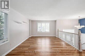 72 57th St S in Wasaga Beach, ON - Building Photo - Building Photo