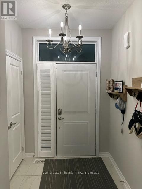 15 Lett Ave in Collingwood, ON - Building Photo - Building Photo