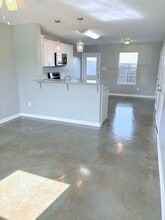 1603 Dehart, Unit Unit B in New Iberia, LA - Building Photo - Building Photo