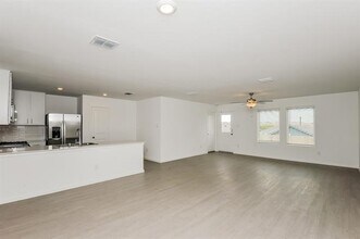 2721 Mistwood Dr in Fort Worth, TX - Building Photo - Building Photo