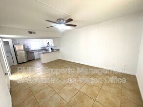3512 Rio Robles Dr in North Las Vegas, NV - Building Photo - Building Photo