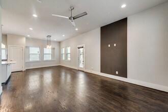 5815 Bryan Pky in Dallas, TX - Building Photo - Building Photo