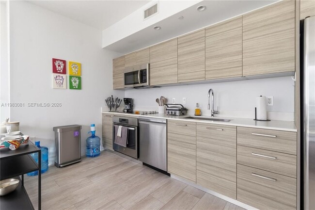 property at 121 NE 34th St