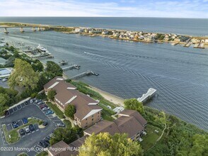 200 Portland Rd in Highlands, NJ - Foto de edificio - Building Photo