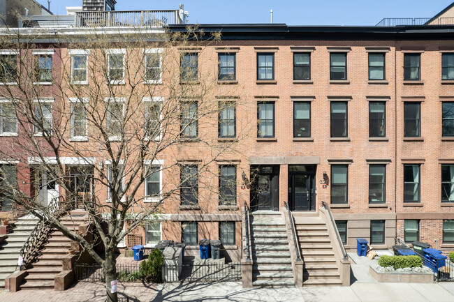 324 Hudson St in Hoboken, NJ - Building Photo - Building Photo