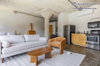 1617 Cosmo St in Los Angeles, CA - Building Photo - Building Photo