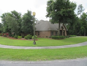 114 Lake Merial Shores Dr in Panama City, FL - Building Photo - Building Photo