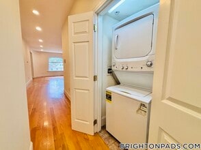 10 Selkirk Rd in Boston, MA - Building Photo - Building Photo
