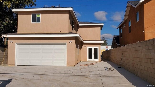 3510 W 5th St, Unit #2 in Santa Ana, CA - Building Photo - Building Photo