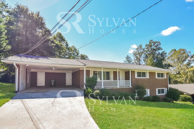 6137 Indian Creek Cir SW in Covington, GA - Building Photo - Building Photo