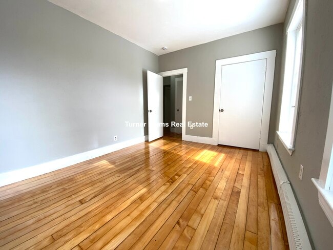 270 Bowdoin St, Unit 3 in Boston, MA - Building Photo - Building Photo