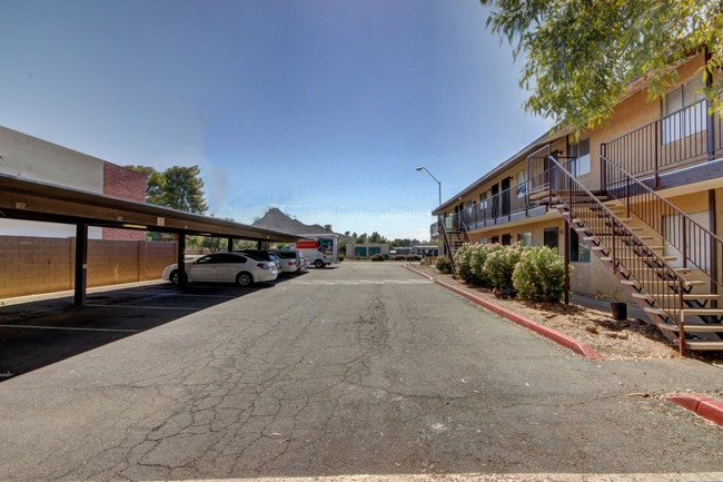 Park Pacific in Phoenix, AZ - Foto de edificio - Building Photo