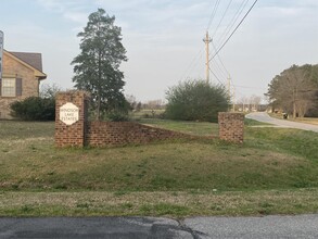 4707 Lakeview Rd in Elm City, NC - Building Photo - Building Photo