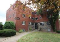 Savoy Apartments in Pittsburgh, PA - Building Photo - Building Photo