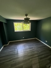 8212 S Dobson Ave in Chicago, IL - Building Photo - Building Photo