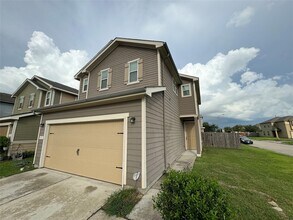 19022 Bee Line Ct in Houston, TX - Building Photo - Building Photo