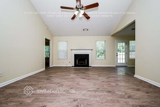 8040 Highland Pkwy in Fairburn, GA - Building Photo - Building Photo