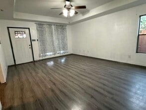 6005 Asis in Laredo, TX - Building Photo - Building Photo