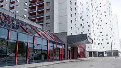 Colony Square in Winnipeg, MB - Building Photo - Building Photo