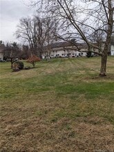 220 Main St in New Hartford, CT - Building Photo - Building Photo
