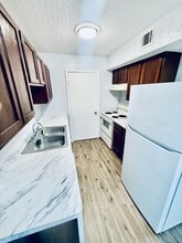 2101 Forest Knoll Dr NE in Palm Bay, FL - Building Photo - Building Photo