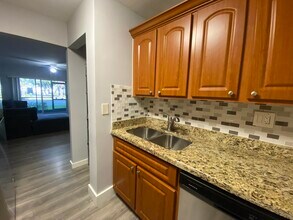 4140 NW 90th Ave in Coral Springs, FL - Building Photo - Building Photo
