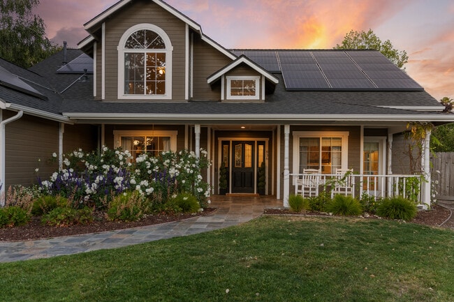 836 Coiner Ct in Los Alamos, CA - Building Photo - Building Photo