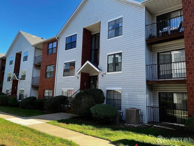 92 Keystone Ct in Edison, NJ - Building Photo - Building Photo