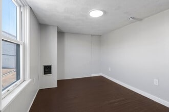 113 River Ave in Natrona Heights, PA - Building Photo - Building Photo