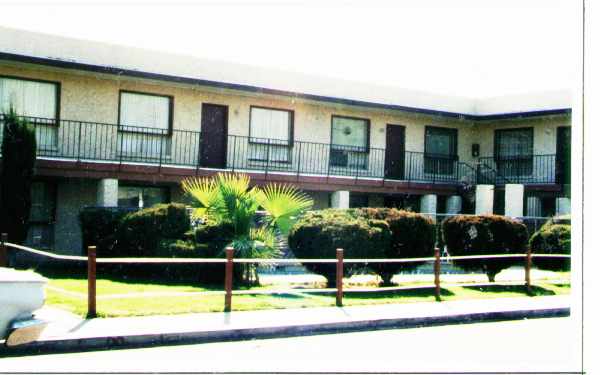 East Earll Apartments/Edmar in Phoenix, AZ - Building Photo - Building Photo