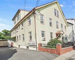 376 Prospect St, Unit 2 in Cambridge, MA - Building Photo