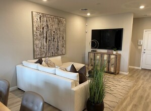 3574 Dimora St in Henderson, NV - Building Photo - Building Photo