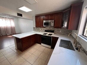 6921 Cleghorn Rd NW in Albuquerque, NM - Building Photo - Building Photo