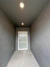 14552 Easy Goer St in Sun City Center, FL - Building Photo - Building Photo