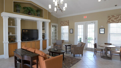 Southwinds Cove in Leesburg, FL - Foto de edificio - Building Photo