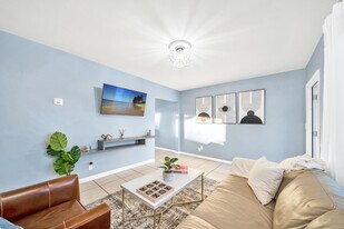 3331 Lake Ave in West Palm Beach, FL - Building Photo