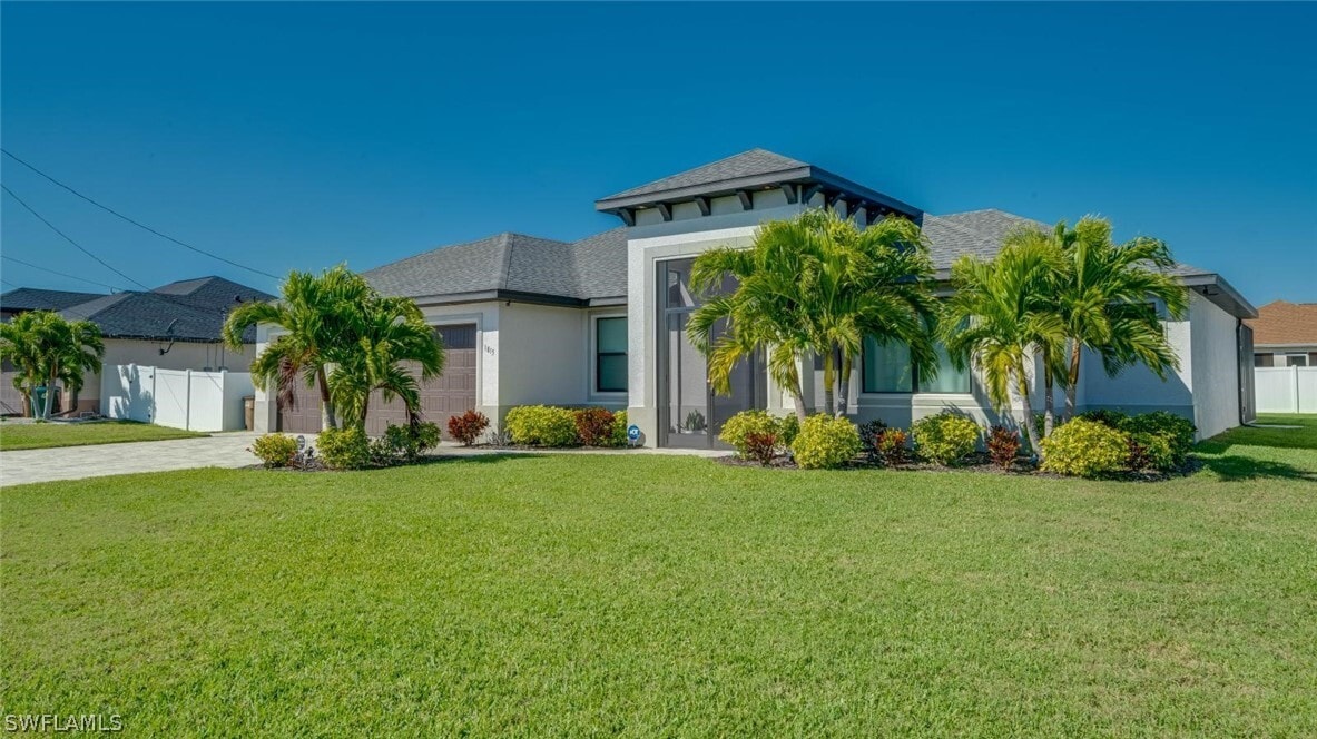 1815 SW 22nd St in Cape Coral, FL - Foto de edificio