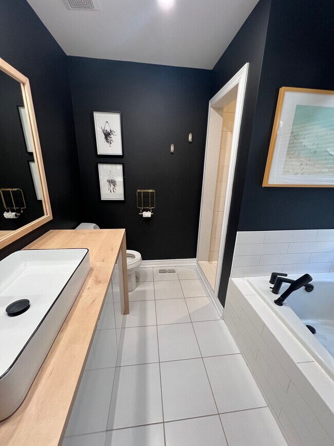 22 Forest Heights Cres in Orillia, ON - Building Photo - Building Photo