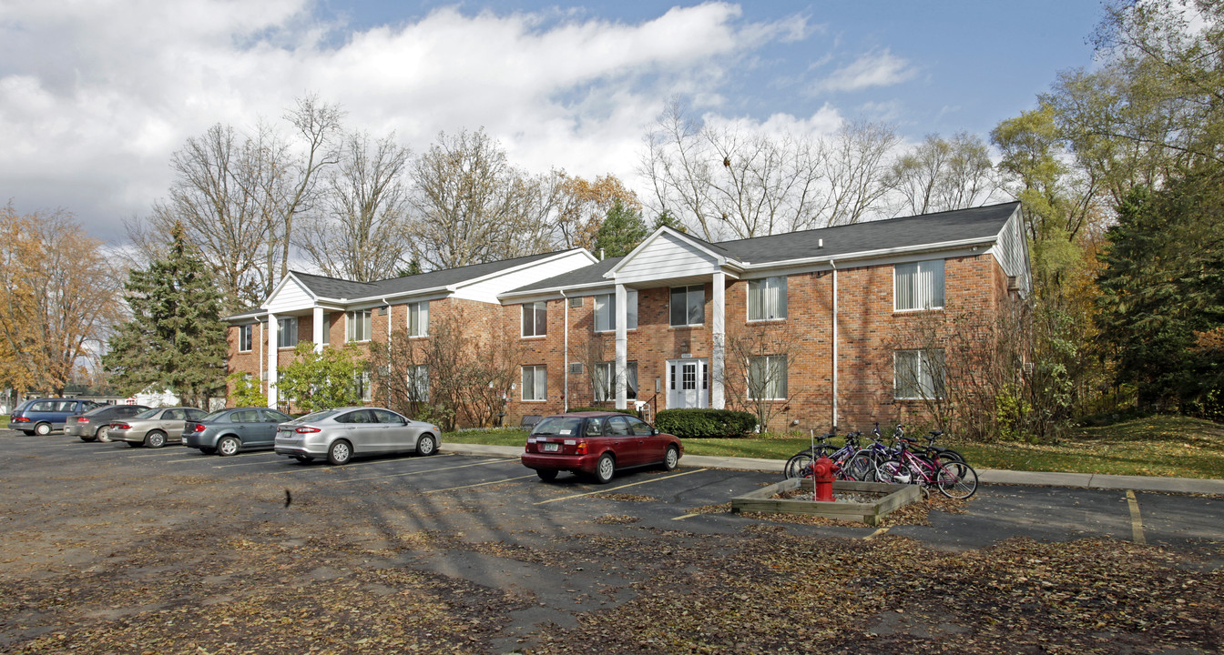 Garden Apartments in Walled Lake, MI - Building Photo