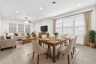 533 Sweetwood Ln in Leander, TX - Foto de edificio - Building Photo