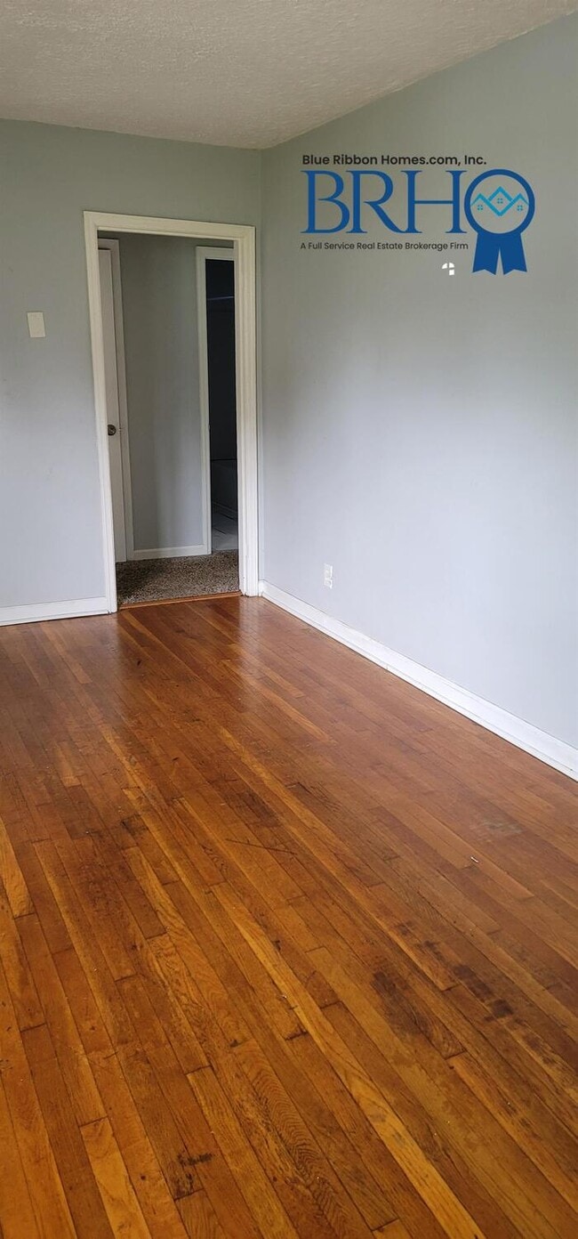 3236 Sunset Ave in Knoxville, TN - Building Photo - Building Photo