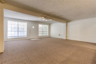 3562 W 4th St-Unit -A in Fort Worth, TX - Building Photo - Building Photo