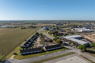 Settlement Estates in Bastrop, TX - Foto de edificio - Building Photo