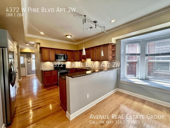 4372 W Pine Blvd in St. Louis, MO - Building Photo - Building Photo