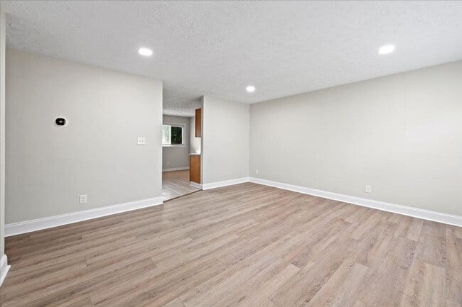 8203 Penway St in Indianapolis, IN - Building Photo - Building Photo