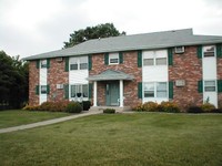 1060 Orange Ave in Marseilles, IL - Foto de edificio - Building Photo