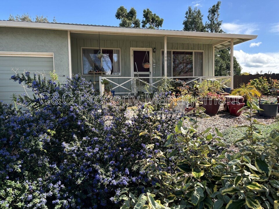 100 Fairfax Ct in Vallejo, CA - Building Photo